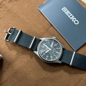 SEIKO 5 sport  srpg31